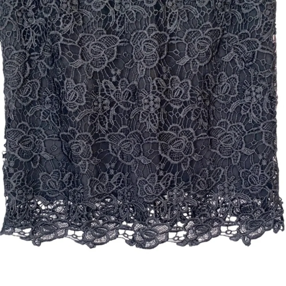 NANETTE LEPORE Lace Mockneck Top Sleeveless Very Black Lined Women Size S NWT